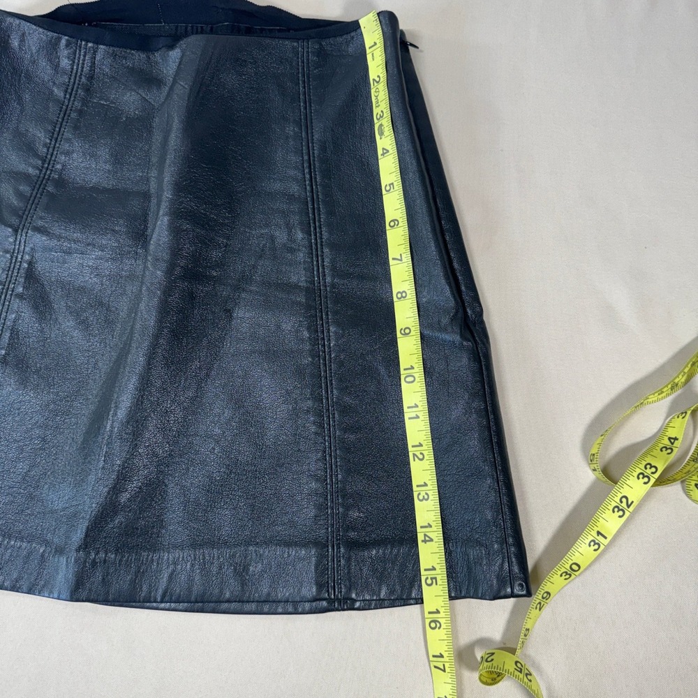 Babaton Aritzia Black Vegan Leather Panel Mini Skirt Size 4 A-Line Edgy Chic - Picture 5 of 12